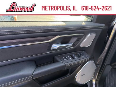 Used 2025 RAM 1500 Laramie w/ Night Edition image 17