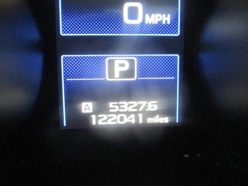 Used 2015 Subaru Outback 2.5i Limited image 18