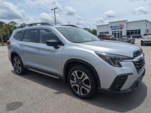 Certified 2025 Subaru Ascent Limited w/ Popular Package #1 image 2