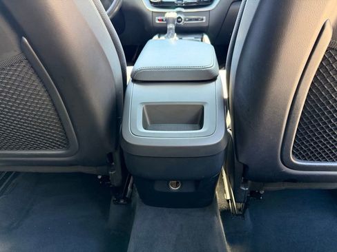 Used 2020 Volvo XC60 T5 Momentum image 34