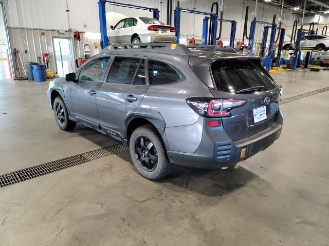Used 2025 Subaru Outback Wilderness AWD/4WD image 5