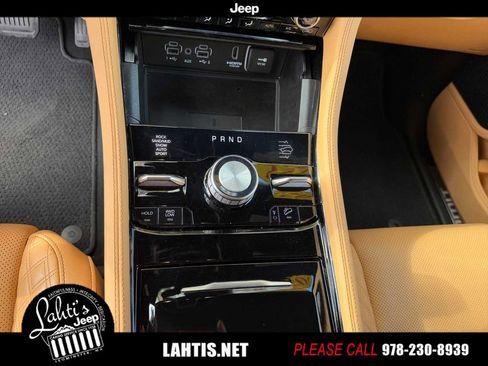 Used 2023 Jeep Grand Cherokee L Summit image 9