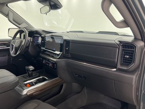 Used 2025 Chevrolet Silverado 1500 LT Trail Boss w/ Convenience Package II image 27