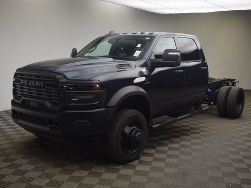 New 2026 RAM 5500 Tradesman AWD/4WD image 15