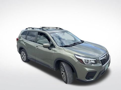 Used 2020 Subaru Forester Premium AWD/4WD image 4