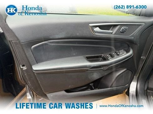 Used 2017 Ford Edge Titanium w/ Equipment Group 301A AWD/4WD image 7
