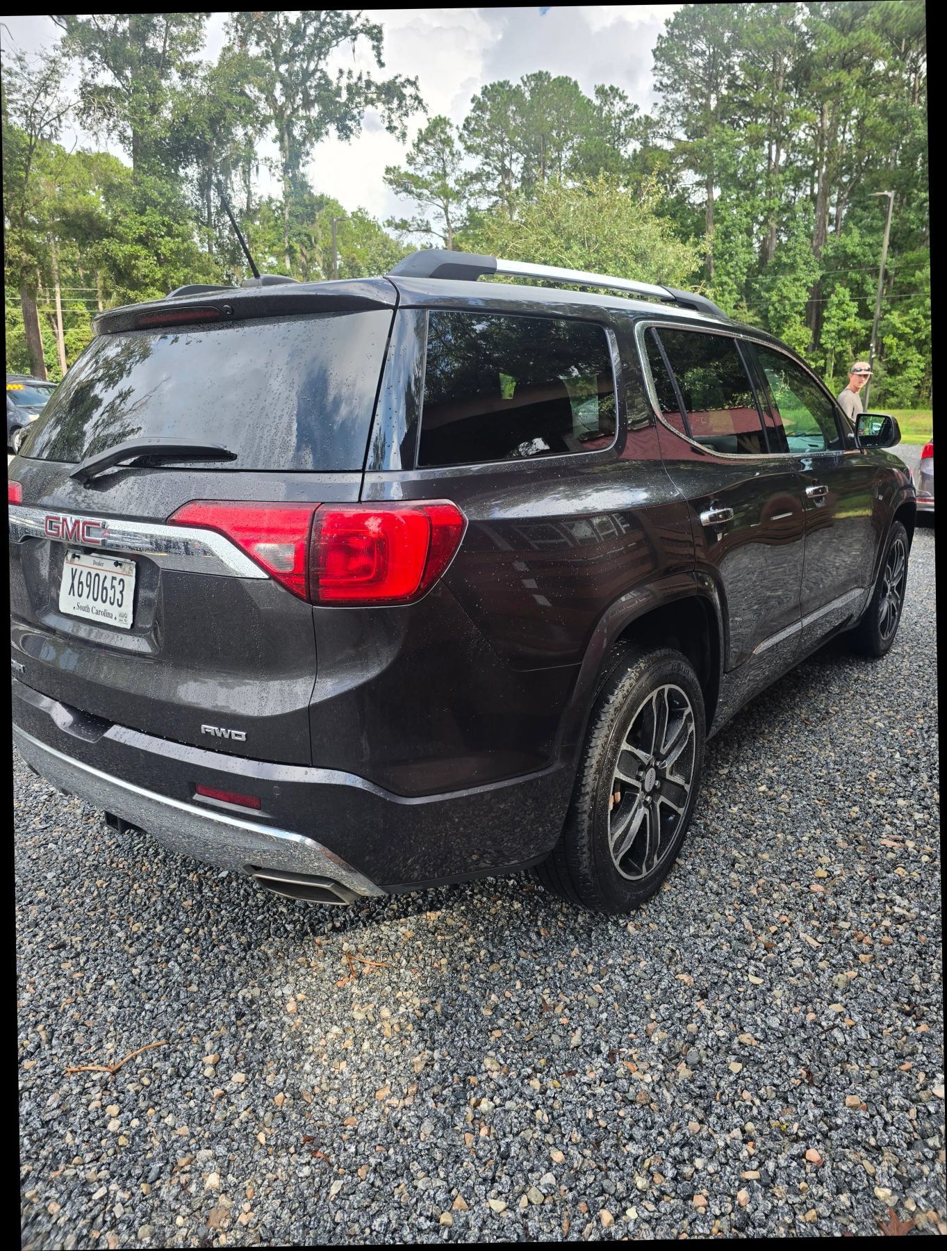 Used 2017 GMC Acadia Denali w/ Technology Package AWD/4WD image 9