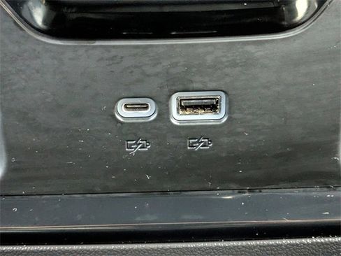 Used 2024 GMC Sierra 1500 AT4X image 16