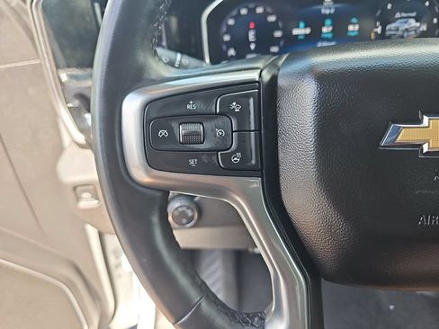 Used 2023 Chevrolet Silverado 1500 LT AWD/4WD image 19