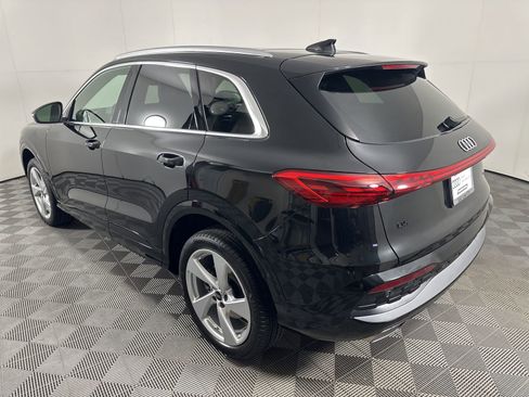 Certified 2025 Audi Q5 Premium Plus w/ Premium Plus image 4