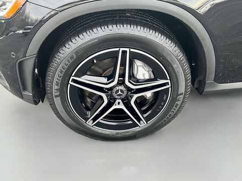 Used 2022 Mercedes-Benz GLC 300 image 37