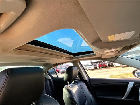 Used 2013 MAZDA MAZDA3 i Grand Touring image 13