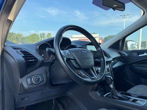 Used 2018 Ford Escape SE w/ SE Sport Appearance Package AWD/4WD image 14
