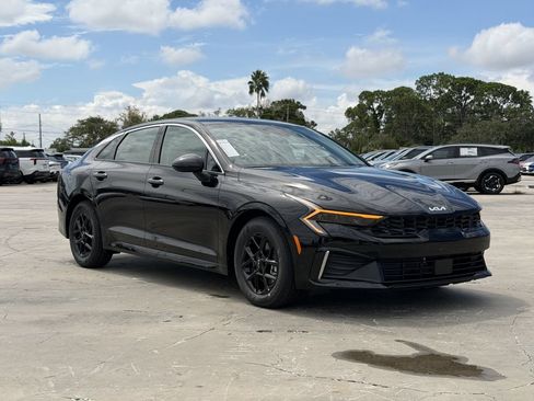 New 2026 Kia K5 LXS FWD image 2