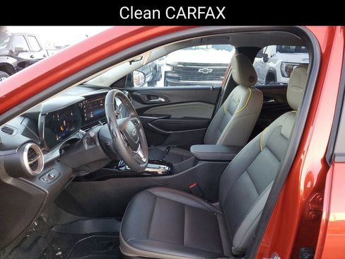 Used 2024 Chevrolet Trax ACTIV w/ Sunroof Package image 6