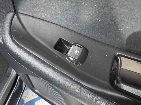 Used 2020 Ford Edge SEL AWD/4WD image 35