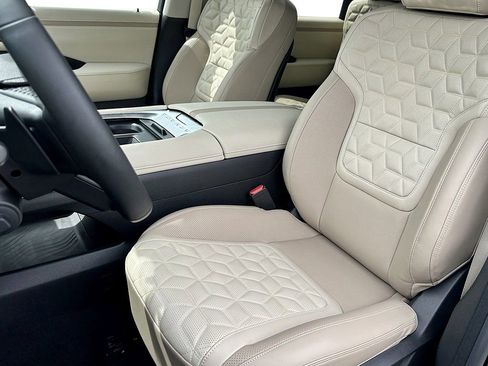 New 2025 Nissan Armada Platinum w/ Convenience Package image 15