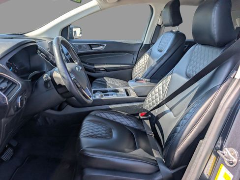 Used 2024 Ford Edge Titanium AWD/4WD image 17