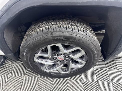 Used 2023 GMC Sierra 1500 SLT w/ SLT Premium Package image 10