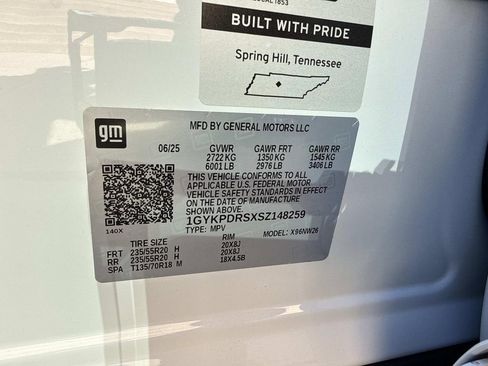 Used 2025 Cadillac XT6 Premium Luxury w/ Technology Package AWD/4WD image 18