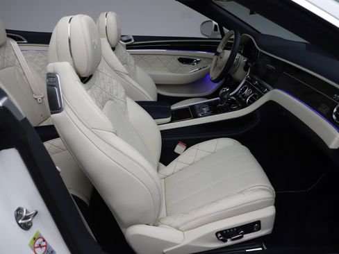Certified 2020 Bentley Continental GT First Edition image 31