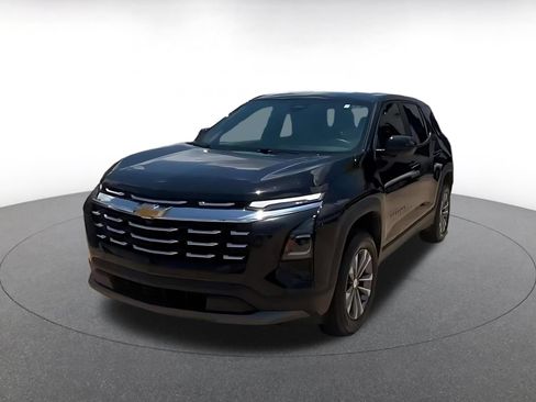 Used 2025 Chevrolet Equinox LT FWD image 6