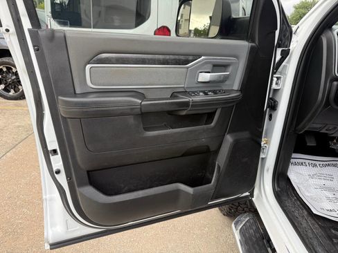 Used 2022 RAM 2500 Big Horn w/ Level A Equipment Group AWD/4WD image 8