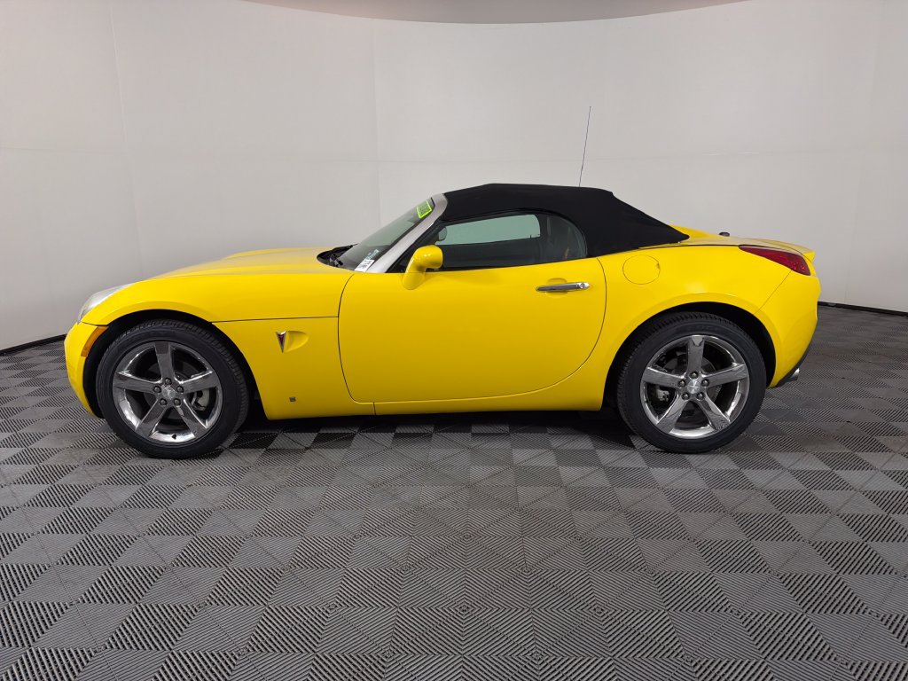 Used 2007 Pontiac Solstice GXP w/ Premium Package RWD image 6