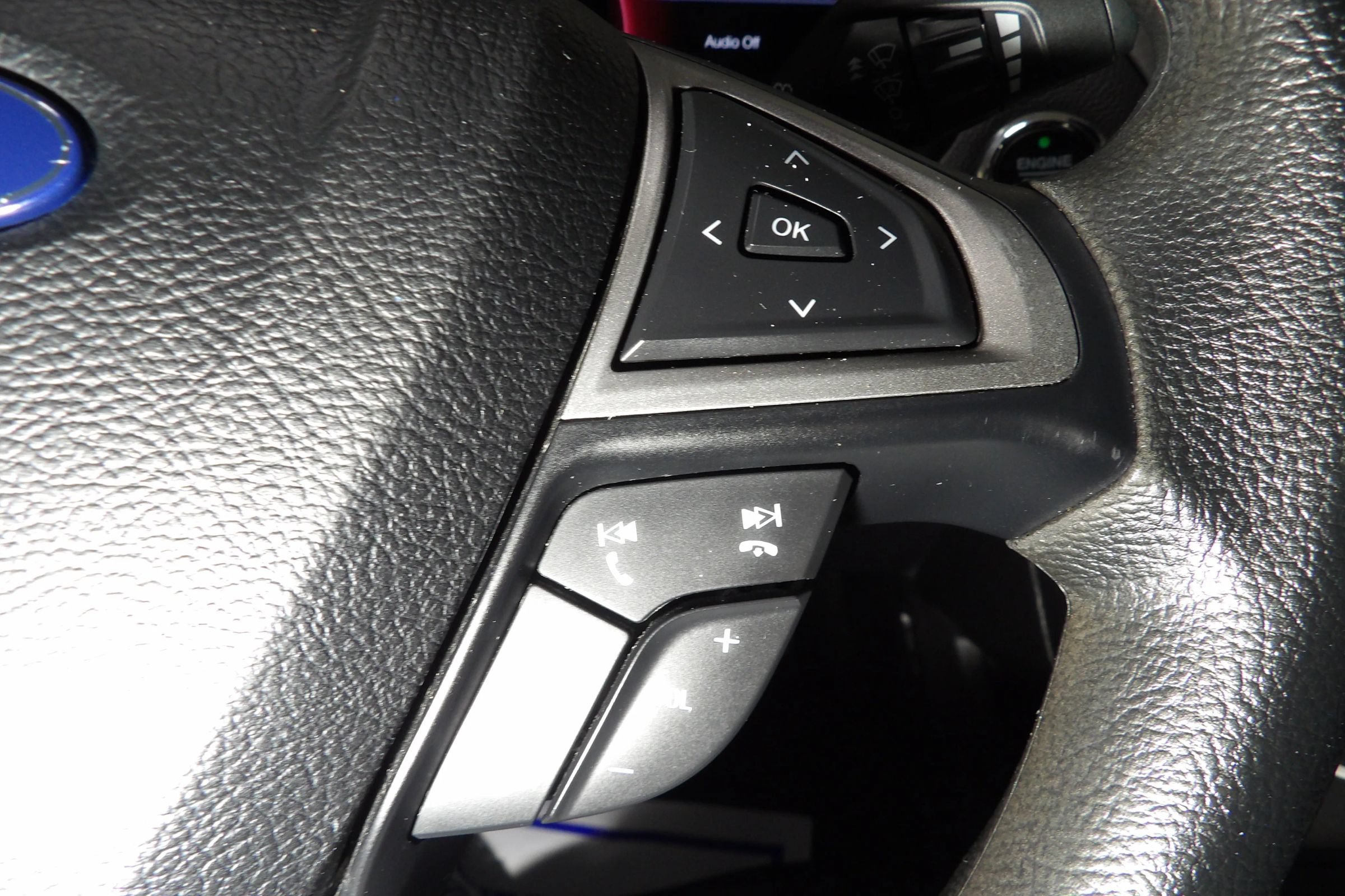 Used 2020 Ford Fusion SE FWD image 17