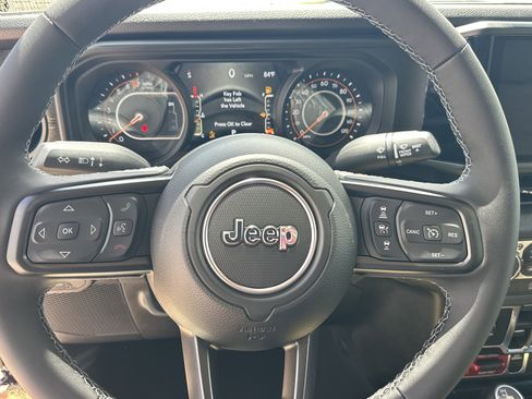 New 2026 Jeep Gladiator Willys AWD/4WD image 15