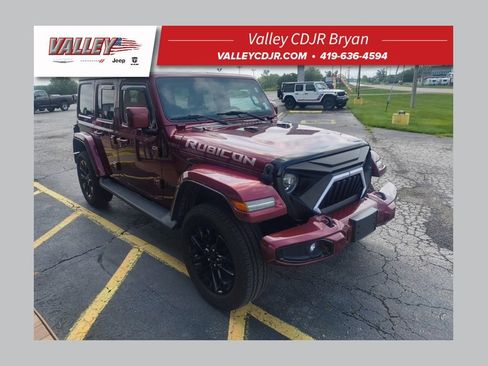 Used 2021 Jeep Wrangler Unlimited Sahara AWD/4WD image 1