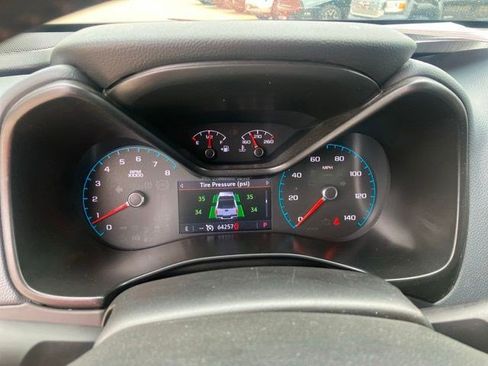 Used 2021 Chevrolet Colorado Z71 AWD/4WD image 17