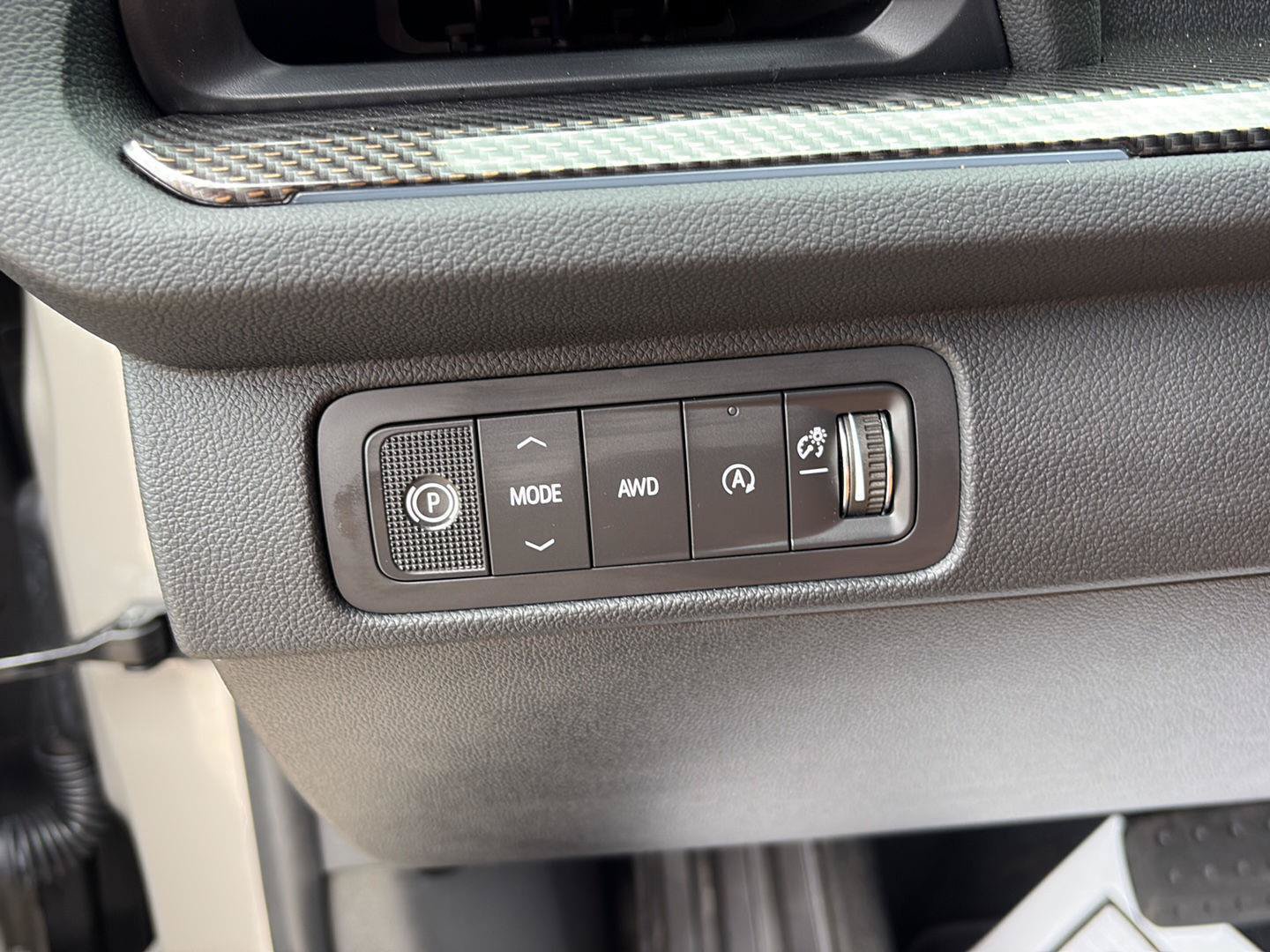 New 2027 Chevrolet Traverse Z71 w/ Enhanced Driving Package AWD/4WD image 14