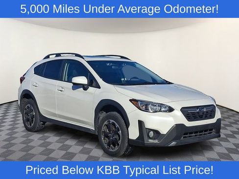 Used 2022 Subaru Crosstrek 2.0i Premium w/ Moonroof Package AWD/4WD image 1