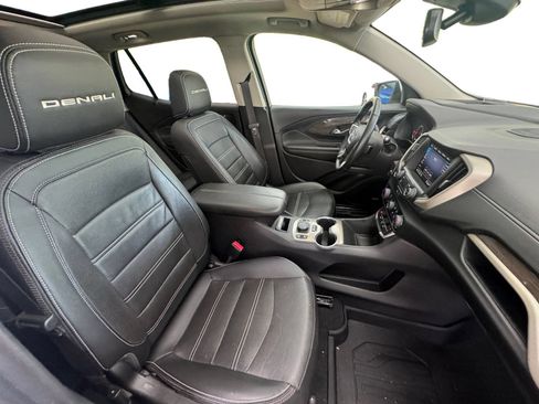 Used 2023 GMC Terrain Denali w/ Denali Premium Package AWD/4WD image 16