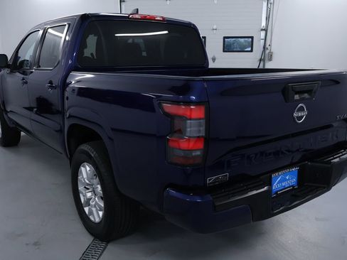 Used 2023 Nissan Frontier SV image 5