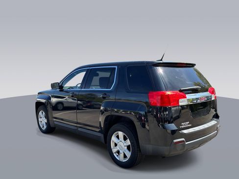 Used 2011 GMC Terrain SLE FWD image 4