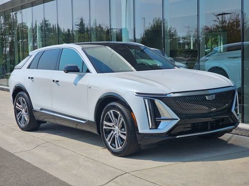 New 2026 Cadillac Lyriq Luxury AWD/4WD image 7