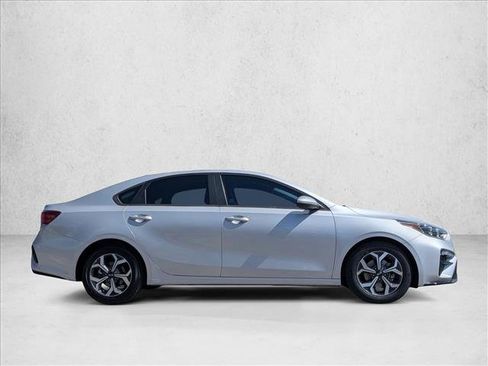 Used 2021 Kia Forte LXS image 4