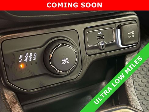 Certified 2023 Jeep Renegade Latitude AWD/4WD image 21