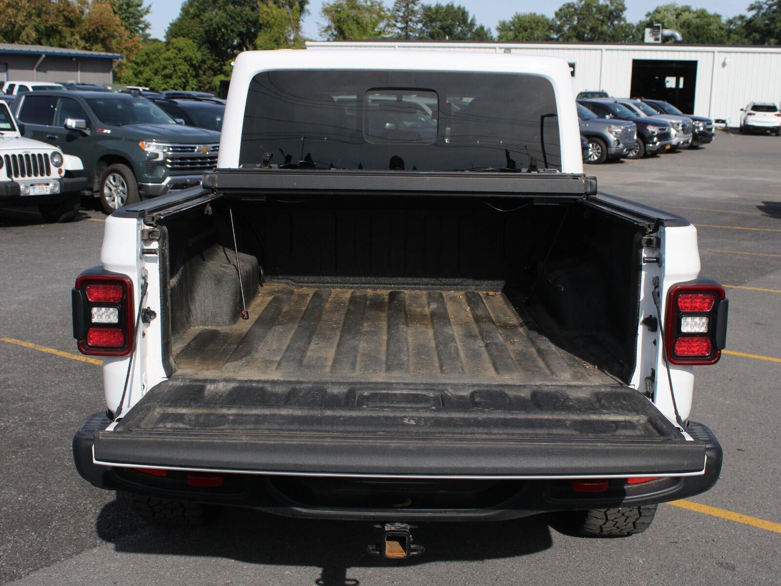 Used 2022 Jeep Gladiator Rubicon w/ LED Lighting Group AWD/4WD image 7