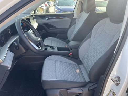 New 2025 Volkswagen Tiguan S image 7