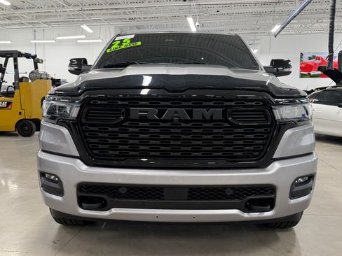 Used 2025 RAM 1500 Big Horn AWD/4WD image 5