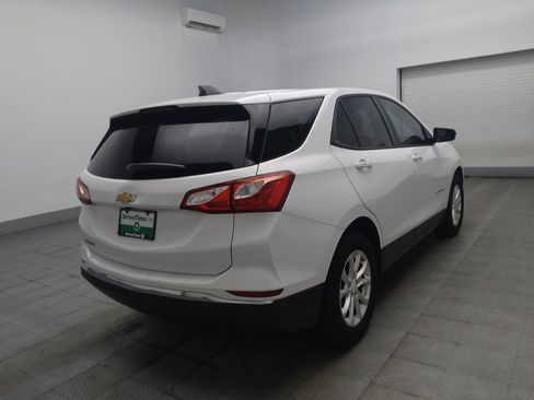 Used 2018 Chevrolet Equinox LS FWD image 9