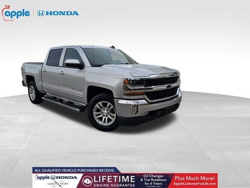 Used 2017 Chevrolet Silverado 1500 LT w/ All Star Edition image 3