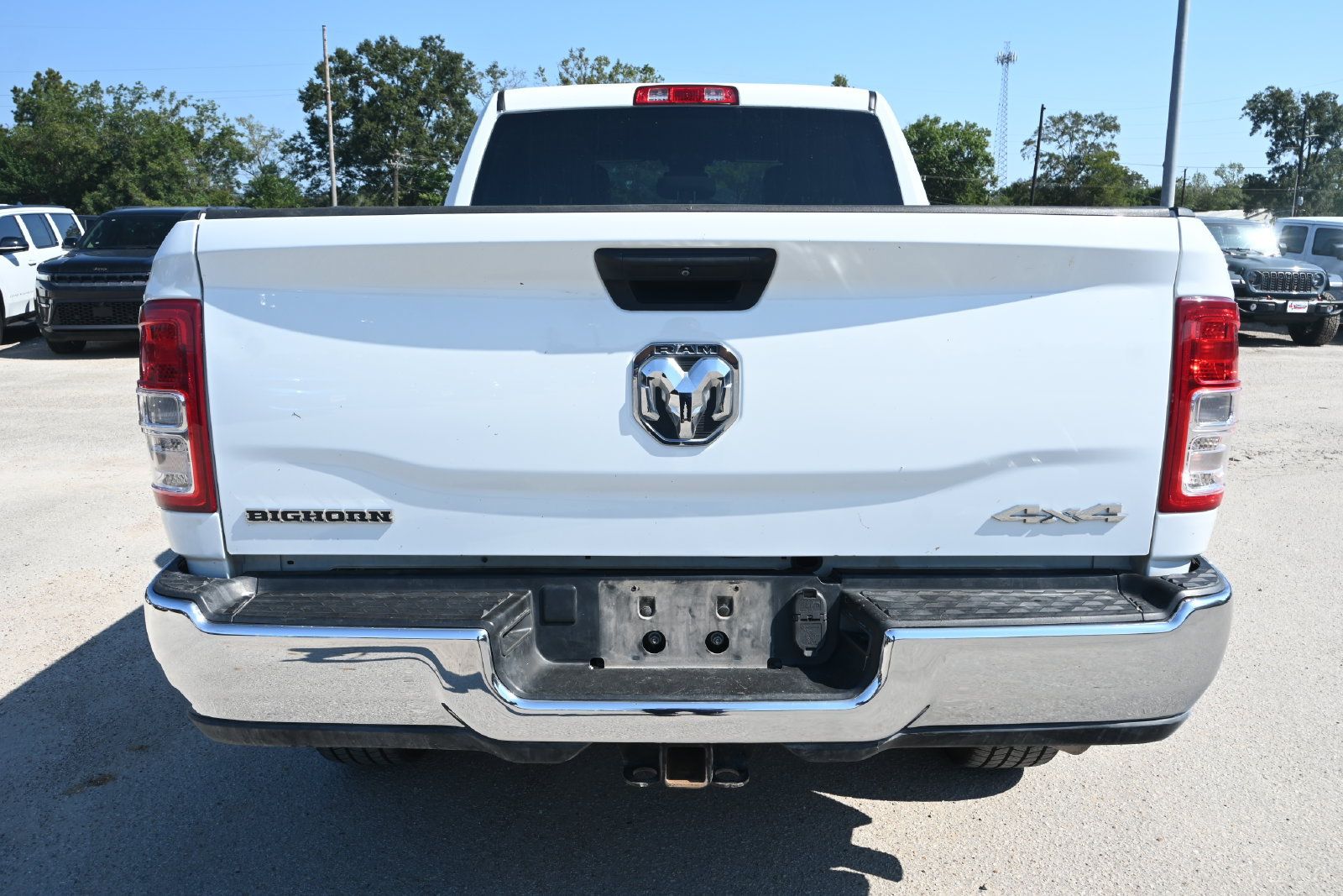 Used 2024 RAM 2500 Big Horn AWD/4WD image 3