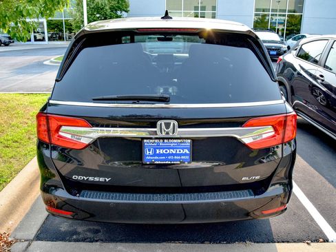 Used 2020 Honda Odyssey Elite image 6