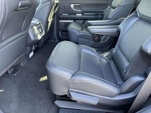 New 2025 Ford Expedition Platinum w/ Stealth Performance Package image 19