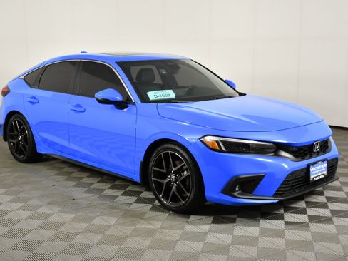 Used 2023 Honda Civic Sport Touring image 4