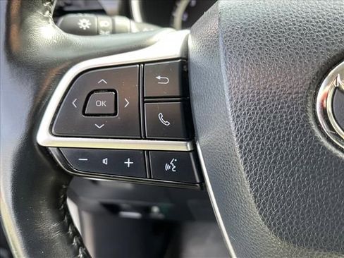 Used 2022 Toyota Highlander Limited image 13